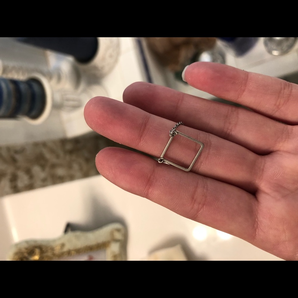 Simple necklace - Picture 2 of 3